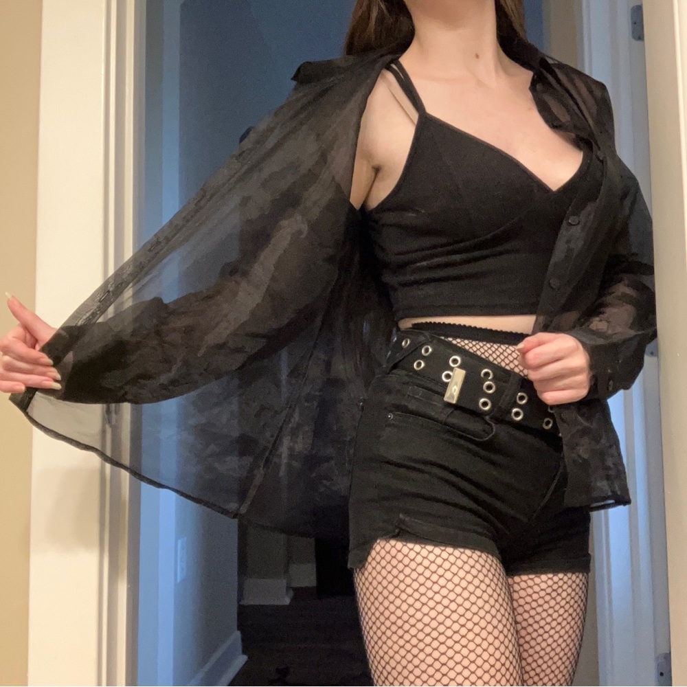 NEW BEAUTIFUL RARE GOTH BLACK MESH BUTTON UP TOP - Picture 14 of 16